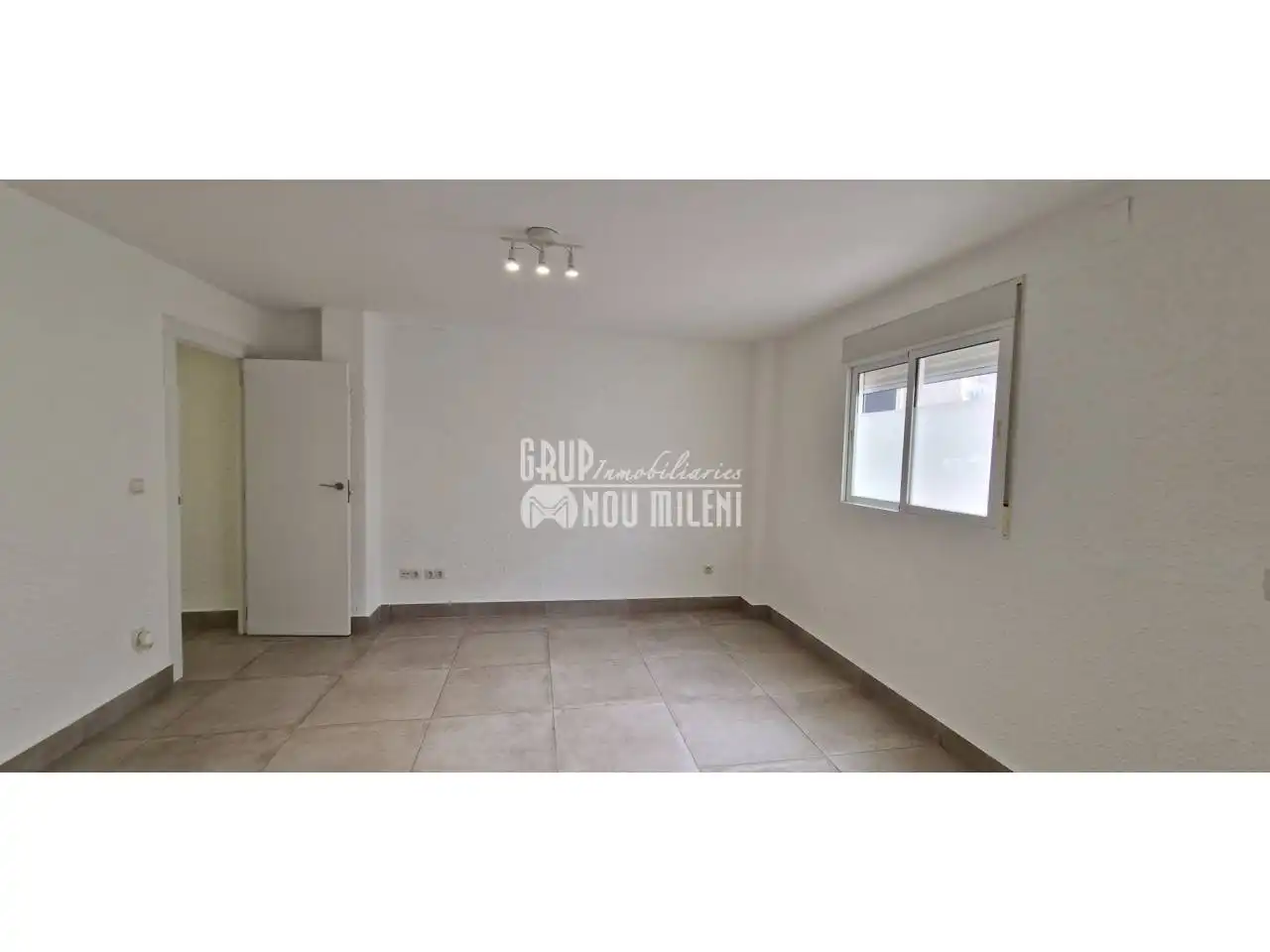 Habitación de Piso de alquiler en Catarroja con Aire acondicionado, Calefacción y Balcón