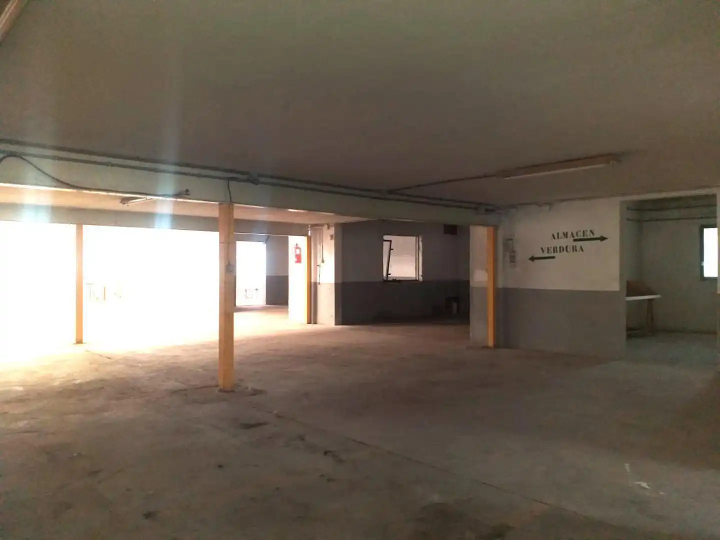 Parking de Nave industrial en venta en Vilamarxant