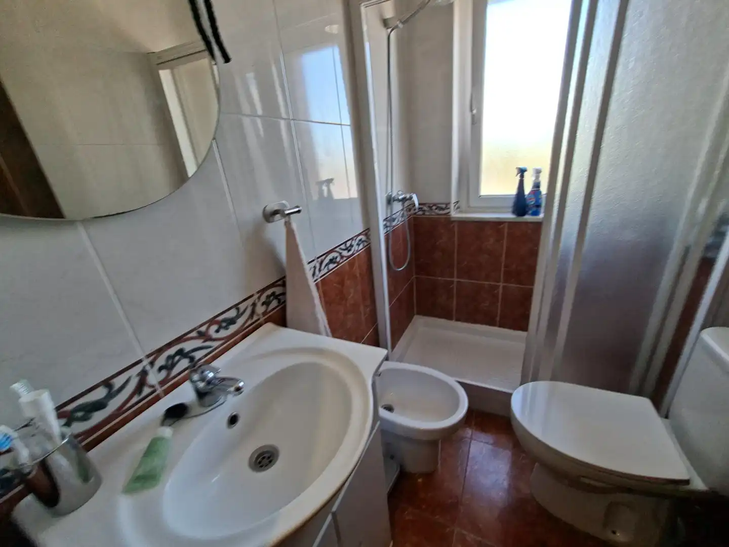 Baño de Piso en venta en El Carbayedo - El Quirinal