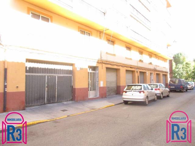 Local comercial en Venta en Calle Hermanos Machado en Crucero
