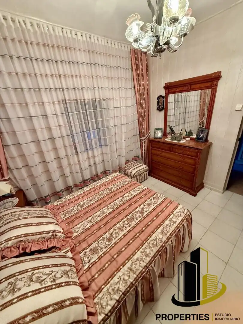 Bedroom of Houses for sale in Fuentes de Béjar
