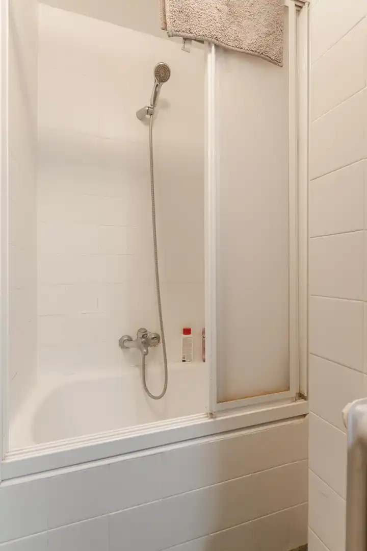 Bany de Pis de lloguer en  Pamplona / Iruña amb Calefacció, Parquet i Terrassa