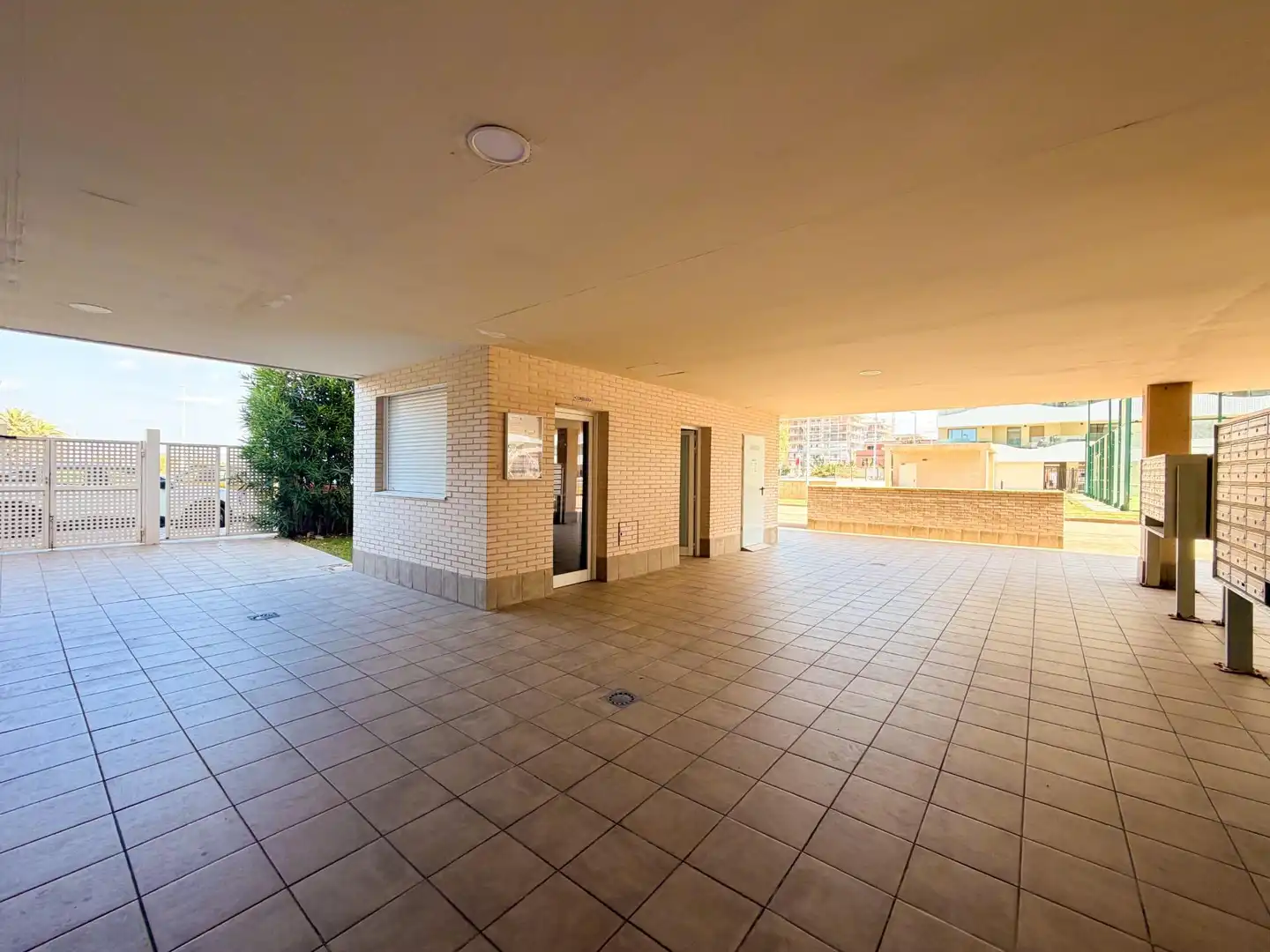 Apartamento de alquiler en El Puig de Santa Maria con Aire acondicionado, Calefacción y Terraza