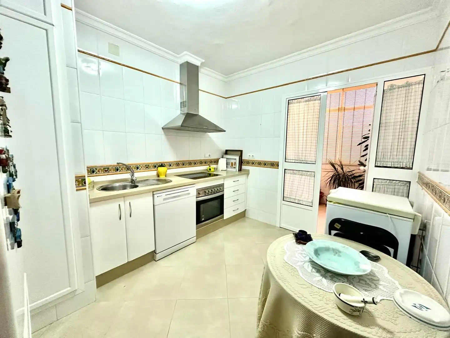 Kitchen of Flat for sale in Lepe  with Air Conditioner, Furnished and Oven
