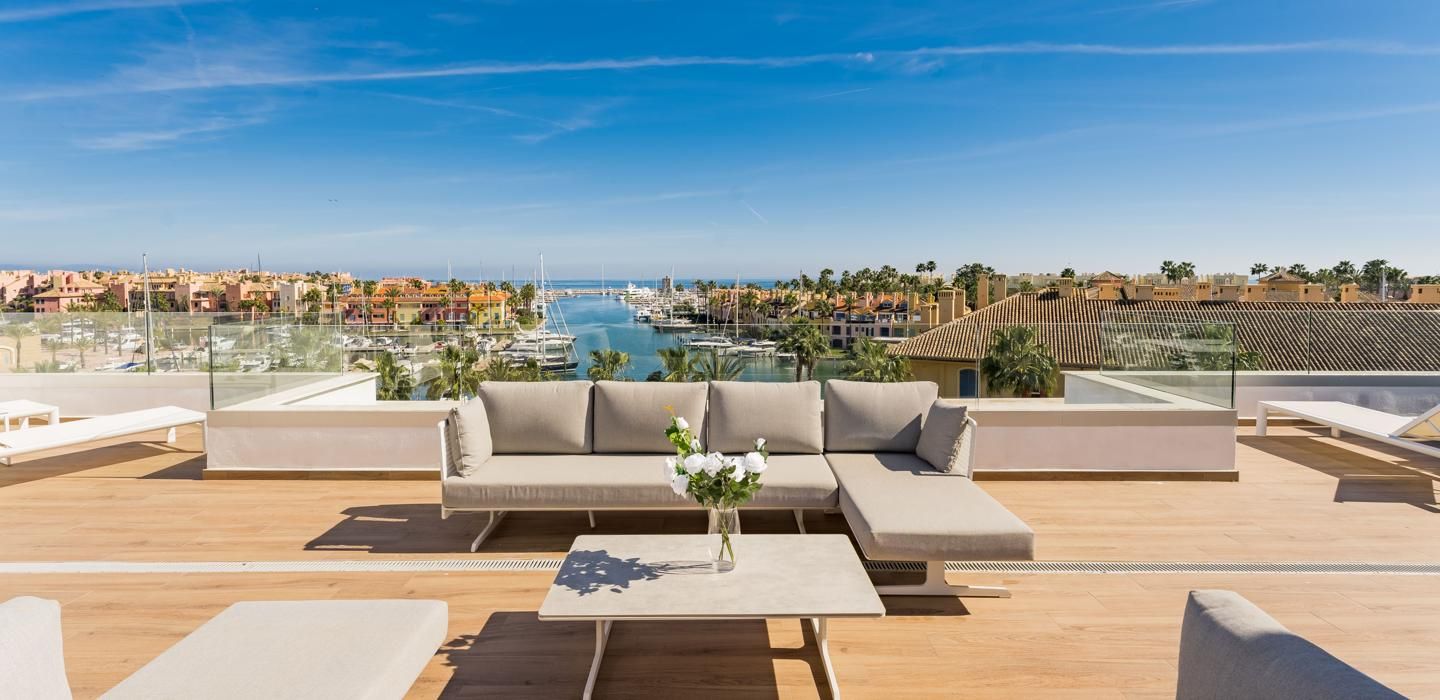 Attic for sale in De La Marina, 1, Puerto de Sotogrande - La Marina