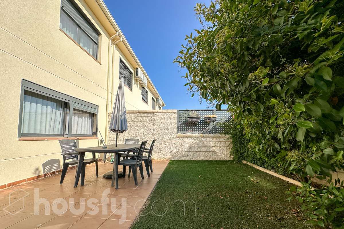 Terrace of House or chalet for sale in Aranjuez  with Air Conditioner, Heating and Private garden