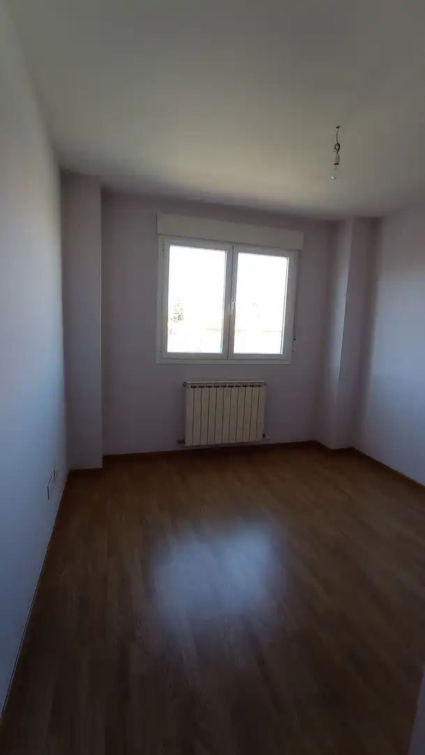 Habitación de Casa adosada de alquiler en Pelabravo con Calefacción, Jardín privado y Parquet