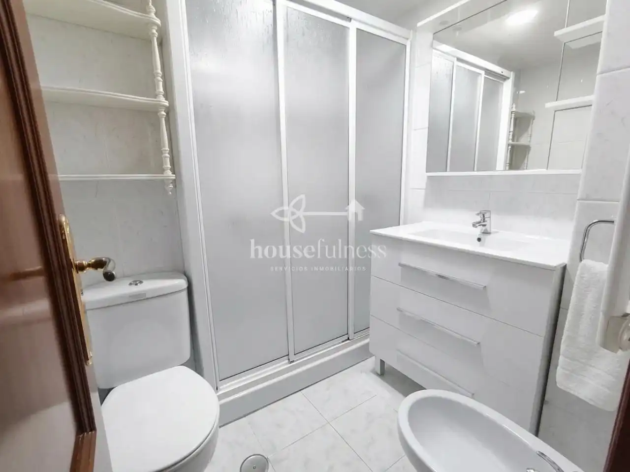 Badezimmer von Wohnung zum Verkauf in Ferrol mit Heizung, Abstellraum und Möbliert