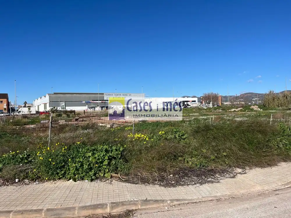 Terreno industrial en venta en La Pobla de Farnals