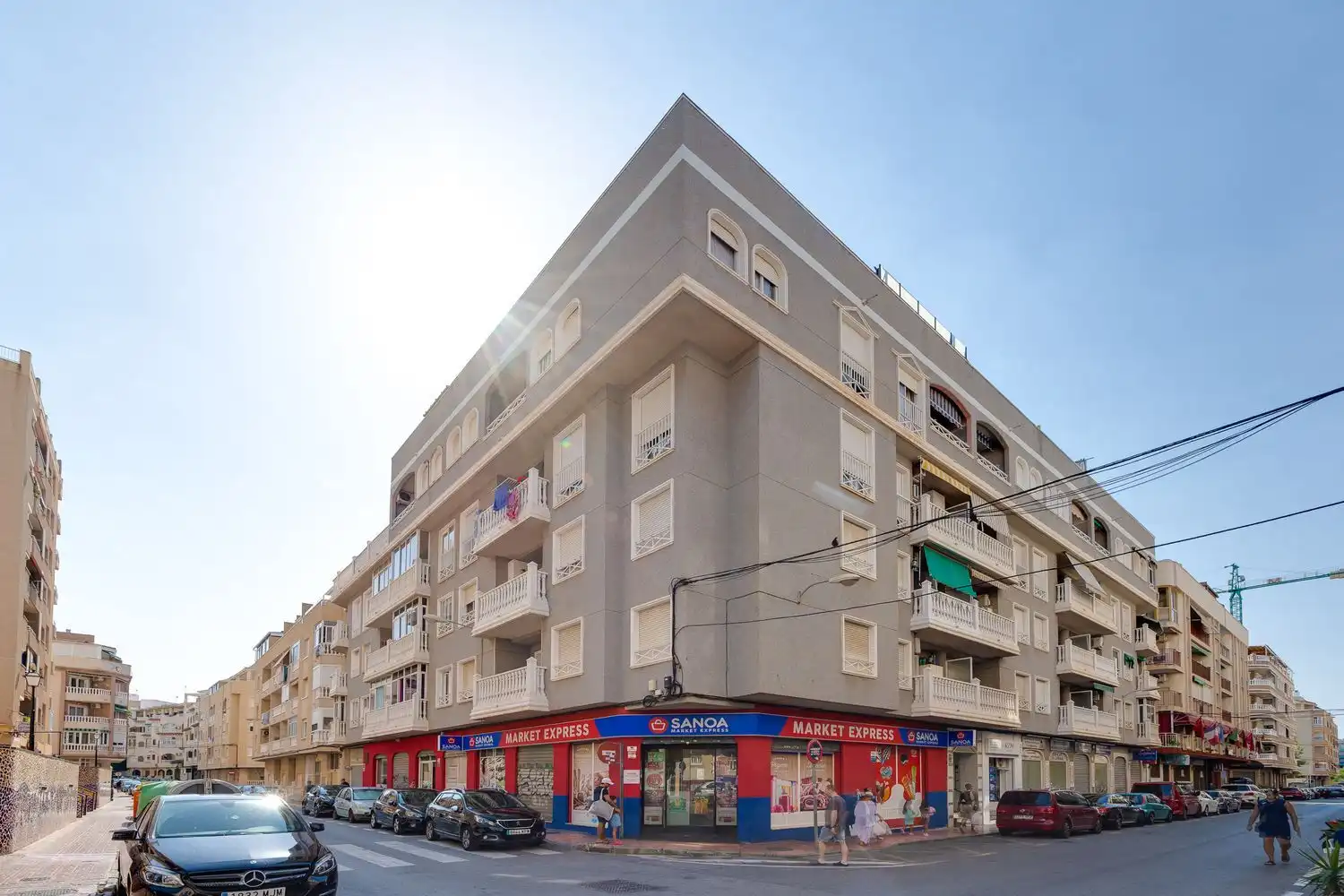 Vista exterior de Piso en venta en Torrevieja con Aire acondicionado, Terraza y Amueblado
