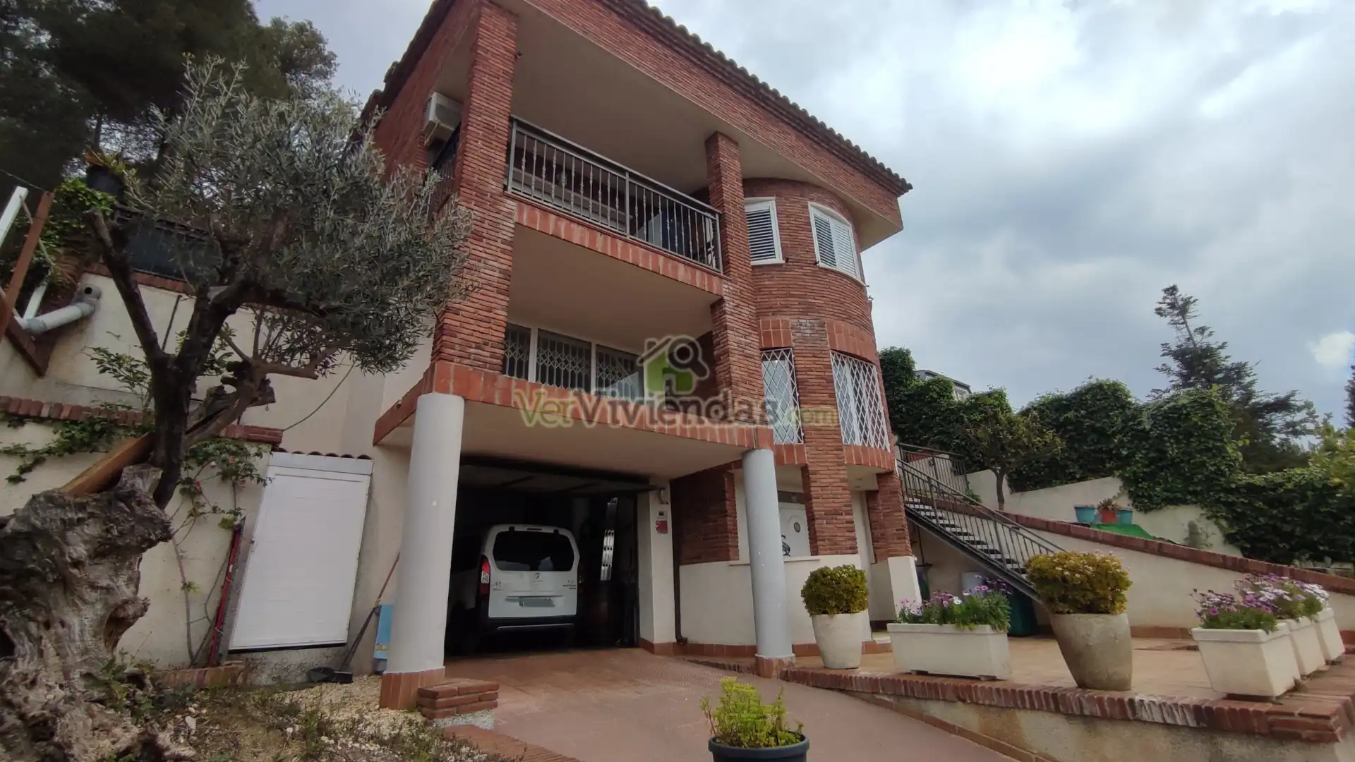 Vista exterior de Casa o chalet en venta en Cervelló con Calefacción, Jardín privado y Terraza