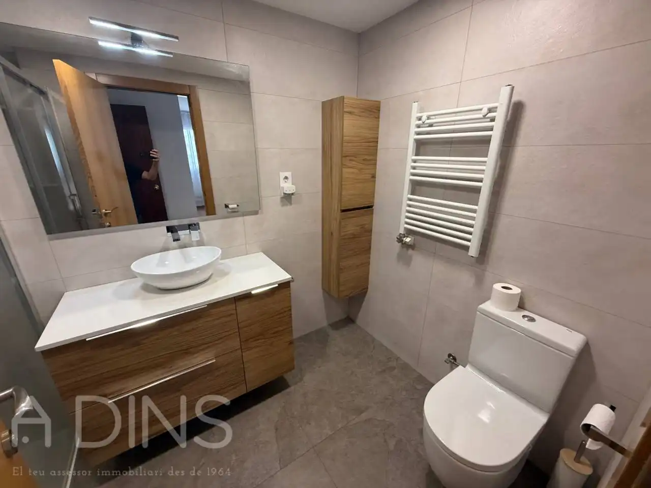 Flat with lift to rent in Calle Avda. Rivoli, imagen 3