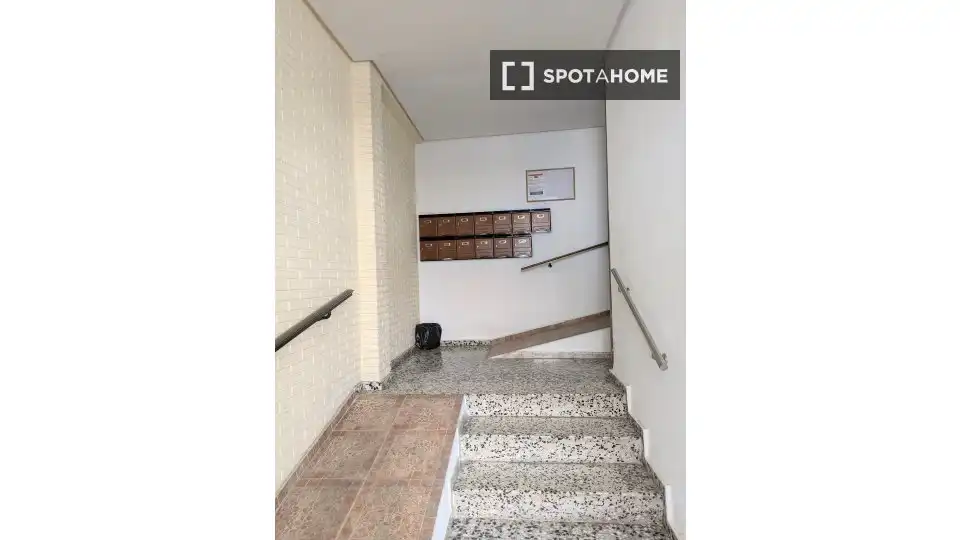 Außenansicht von Wohnung zur untervermieten in Burjassot mit Klimaanlage, Terrasse und Möbliert