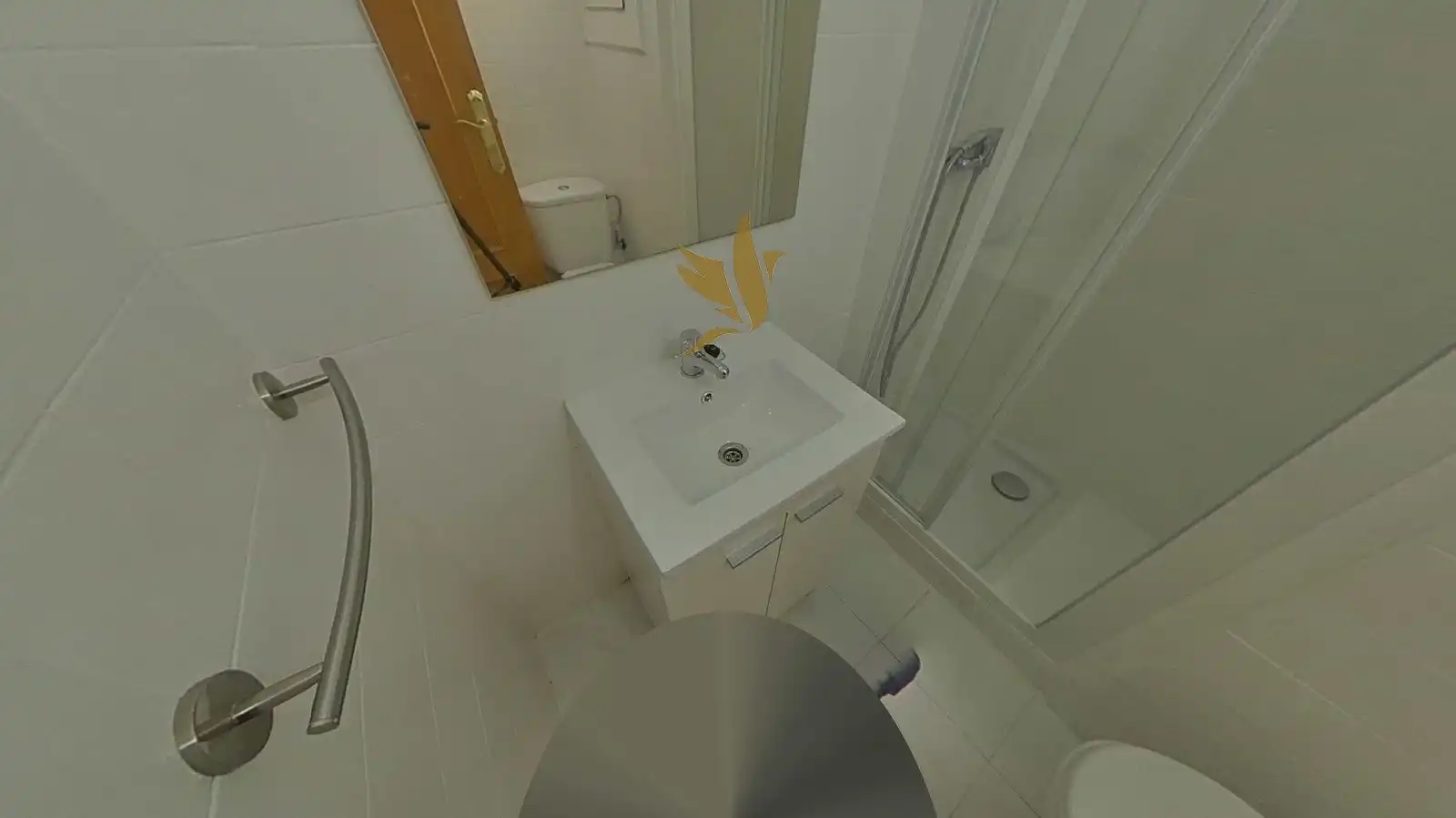 Bathroom of Flat for sale in Badalona