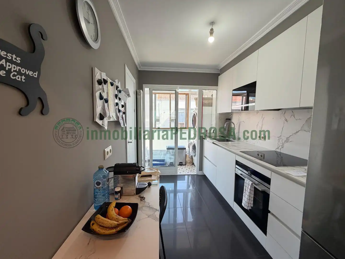 Flat for rent in Avenida MARIA VICTORIA MORENO, Zona Fernández Ladreda