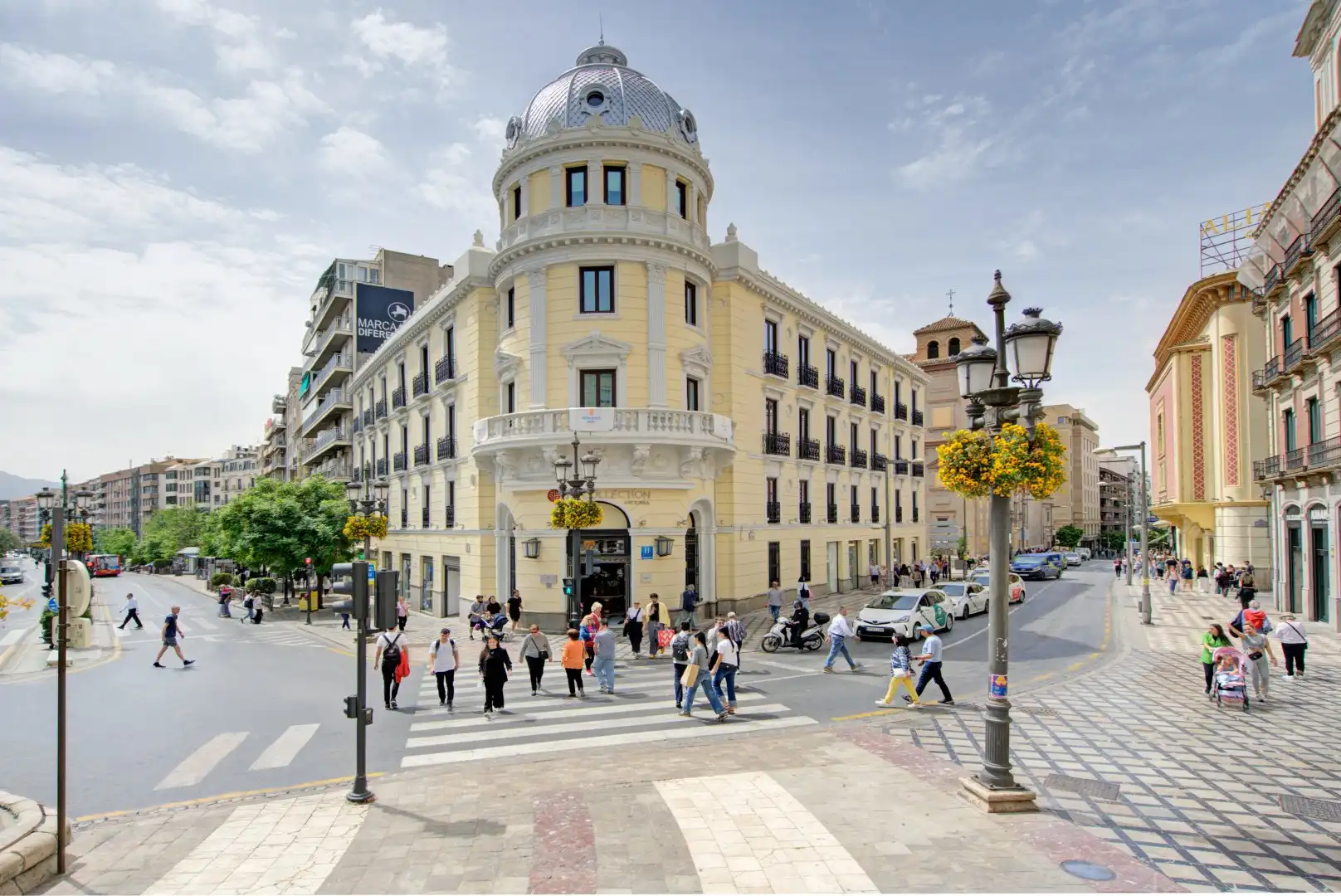 Exterior view of Flat for sale in Granada  with Air Conditioner and Heating