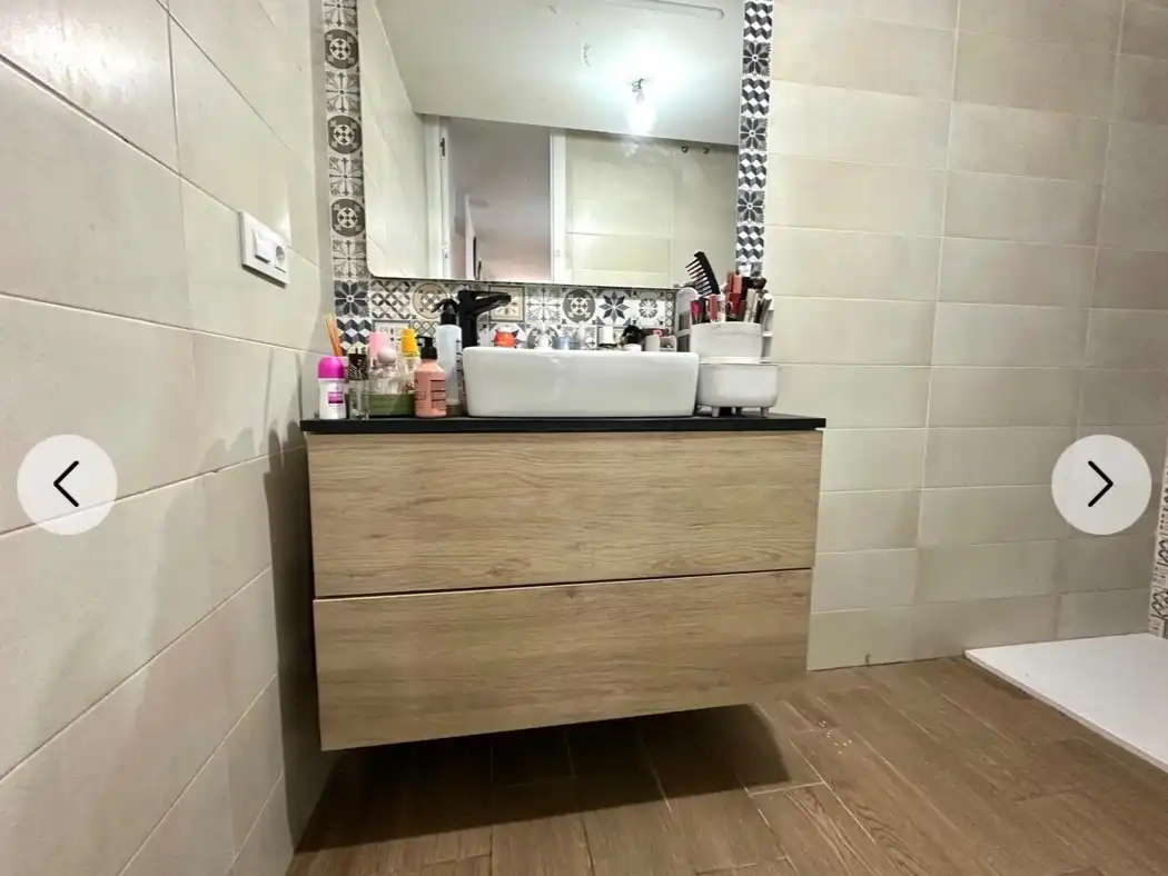 Bathroom of Commercial properties for sale in El Puerto de Santa María  with Air Conditioner, Heating and Internet