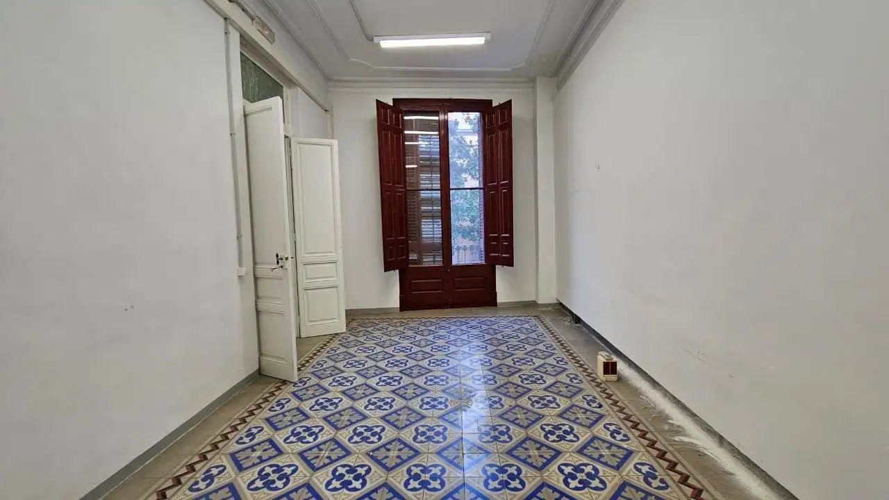 Mixed residential for sale in Nou 66, imagen 5