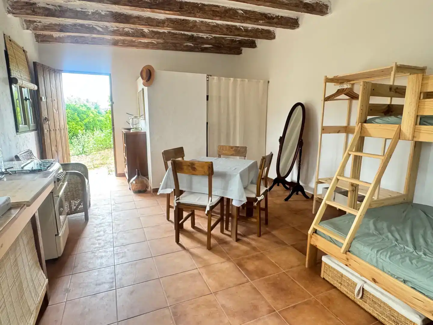 Menjador de Finca rústica en venda en Orba amb Jardí privat, Traster i Moblat