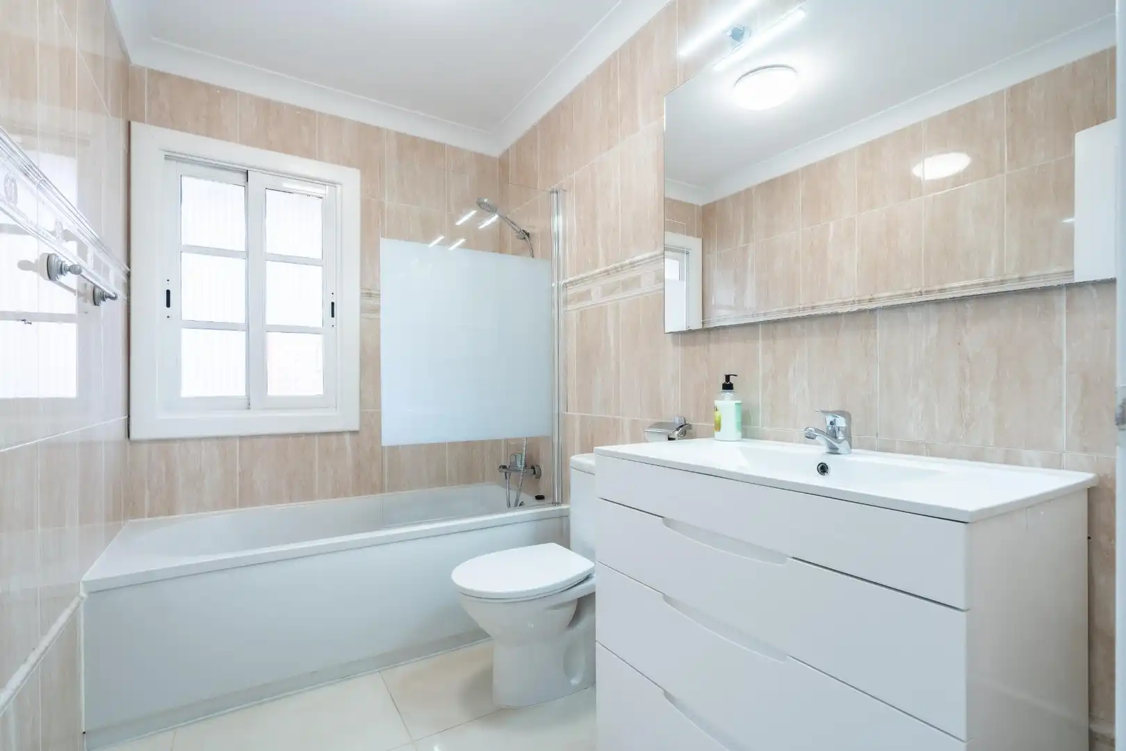 Casa a schiera in vendita a Calle JARDIN BOTANICO, imagen 3