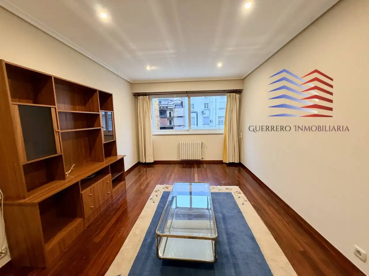 Sala de estar de Apartamento de alquiler en Ourense Capital  con Calefacción, Parquet y Trastero
