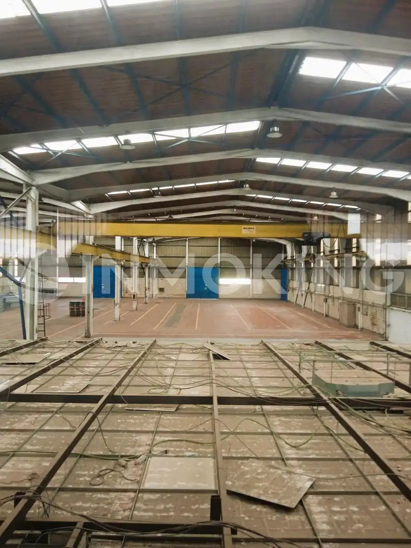 Industrial buildings for sale in Pinto