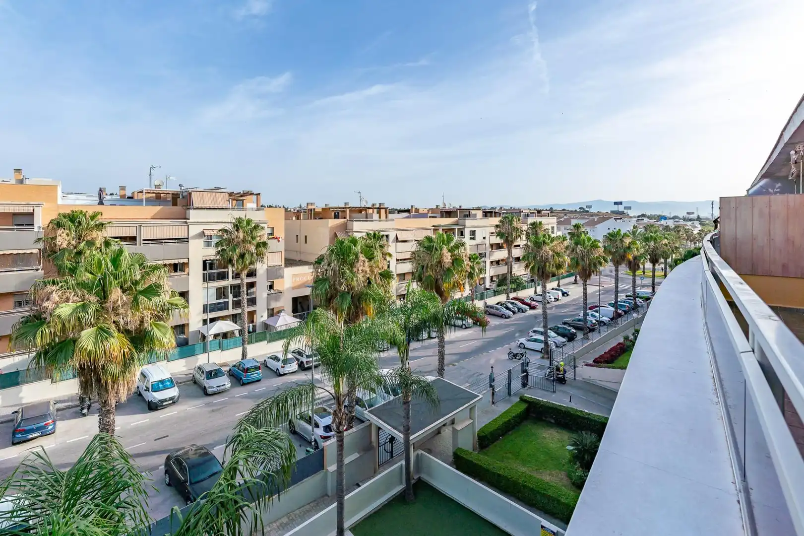 Vista exterior de Àtic en venda en Torremolinos amb Aire condicionat, Calefacció i Terrassa