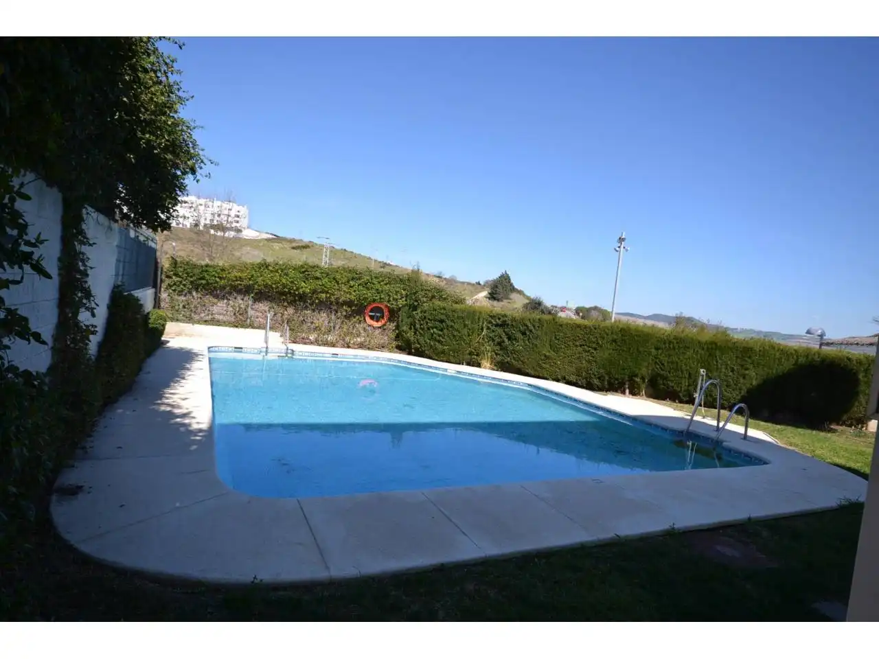Piscina de Casa o chalet en venta en Conil de la Frontera con Calefacción, Terraza y Piscina comunitaria