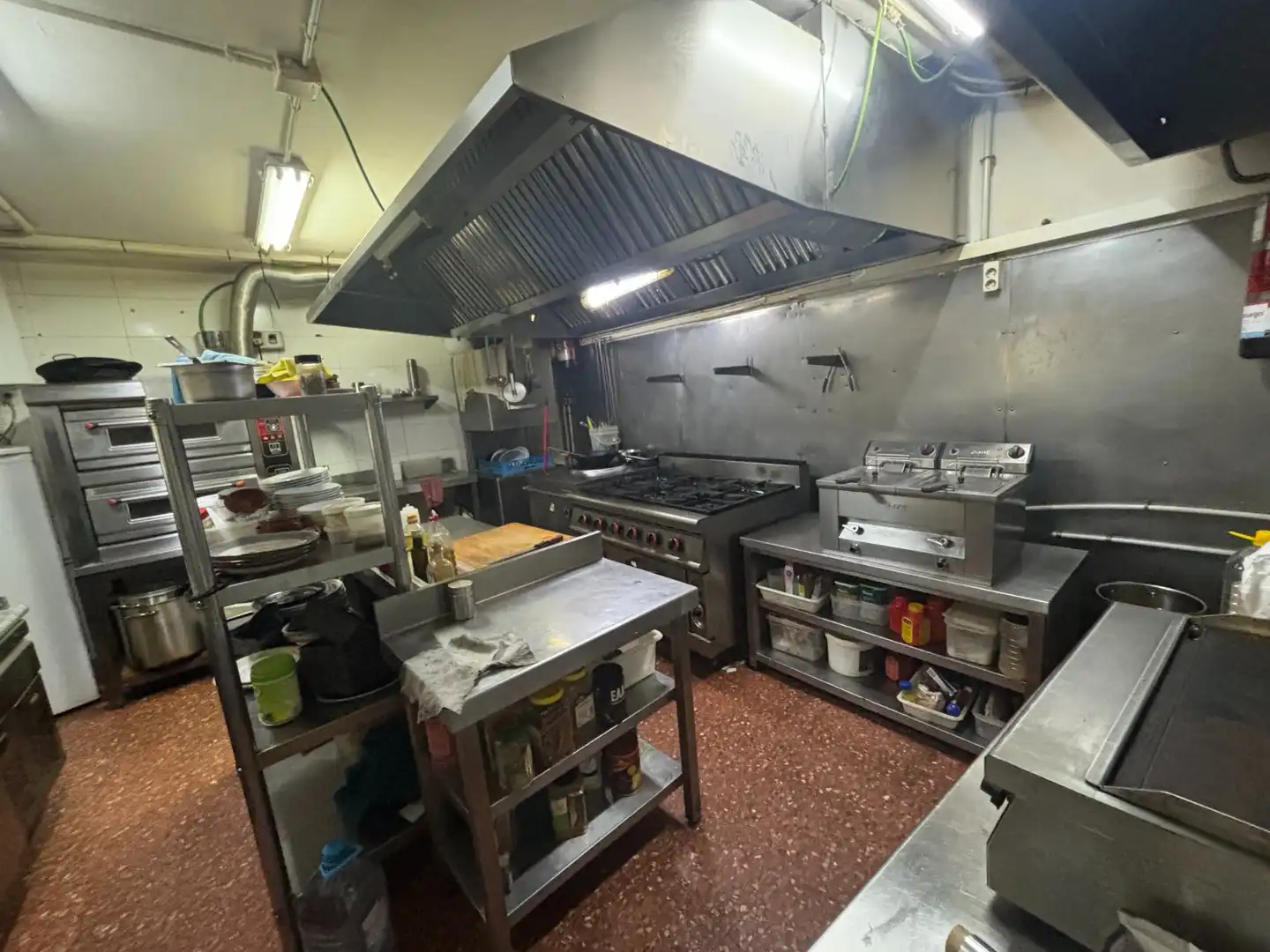 Business premises for transfer in Sants - Montjuïc, imagen 18