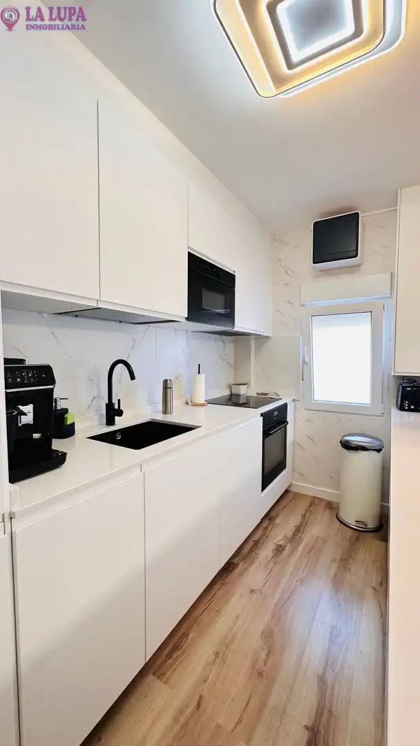 Kitchen of Flat for sale in Madrid  with Air Conditioner, Heating and Private garden