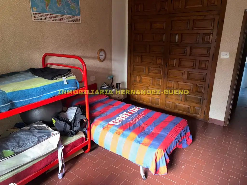 Dormitori de Casa o xalet en venda en Alba de Tormes amb Jardí privat i Piscina