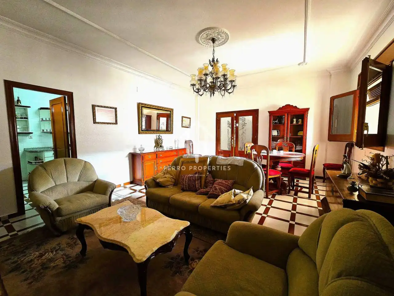 Sala d'estar de Casa o xalet en venda en Algarinejo amb Aire condicionat i Terrassa