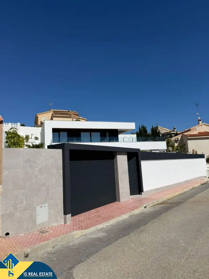Vista exterior de Casa o xalet en venda en Rojales amb Aire condicionat, Calefacció i Terrassa