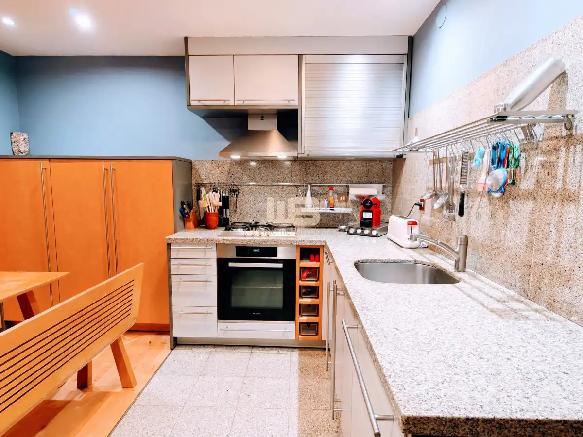 Dúplex en venta en Carrer de Provença, El Camp de l'Arpa del Clot