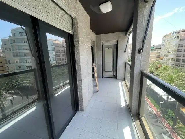 Appartement avec ascenseur à louer à Avenida de Federico Soto