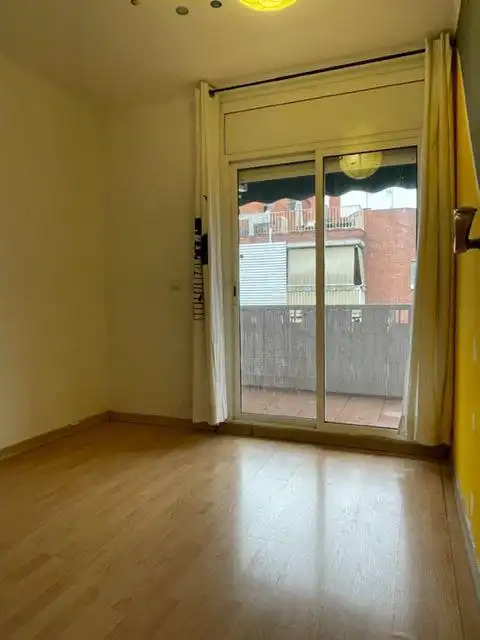 Habitación de Piso en venta en Sant Andreu de la Barca con Aire acondicionado, Parquet y Terraza