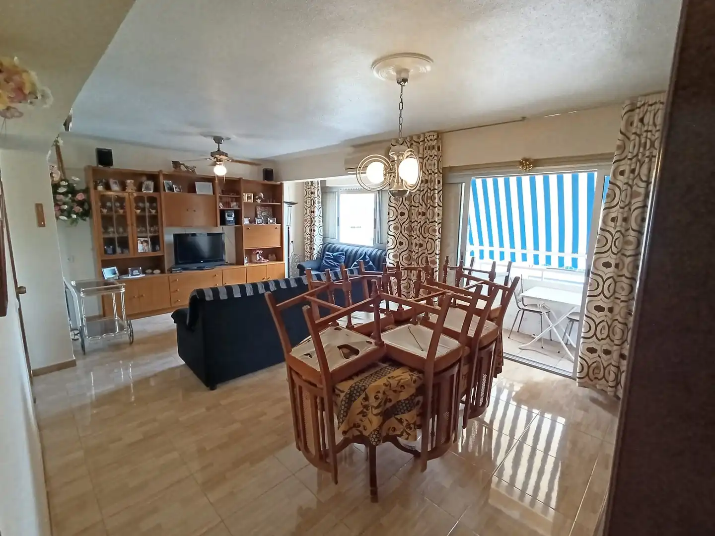 Comedor de Piso en venta en Villajoyosa / La Vila Joiosa con Amueblado y Balcón