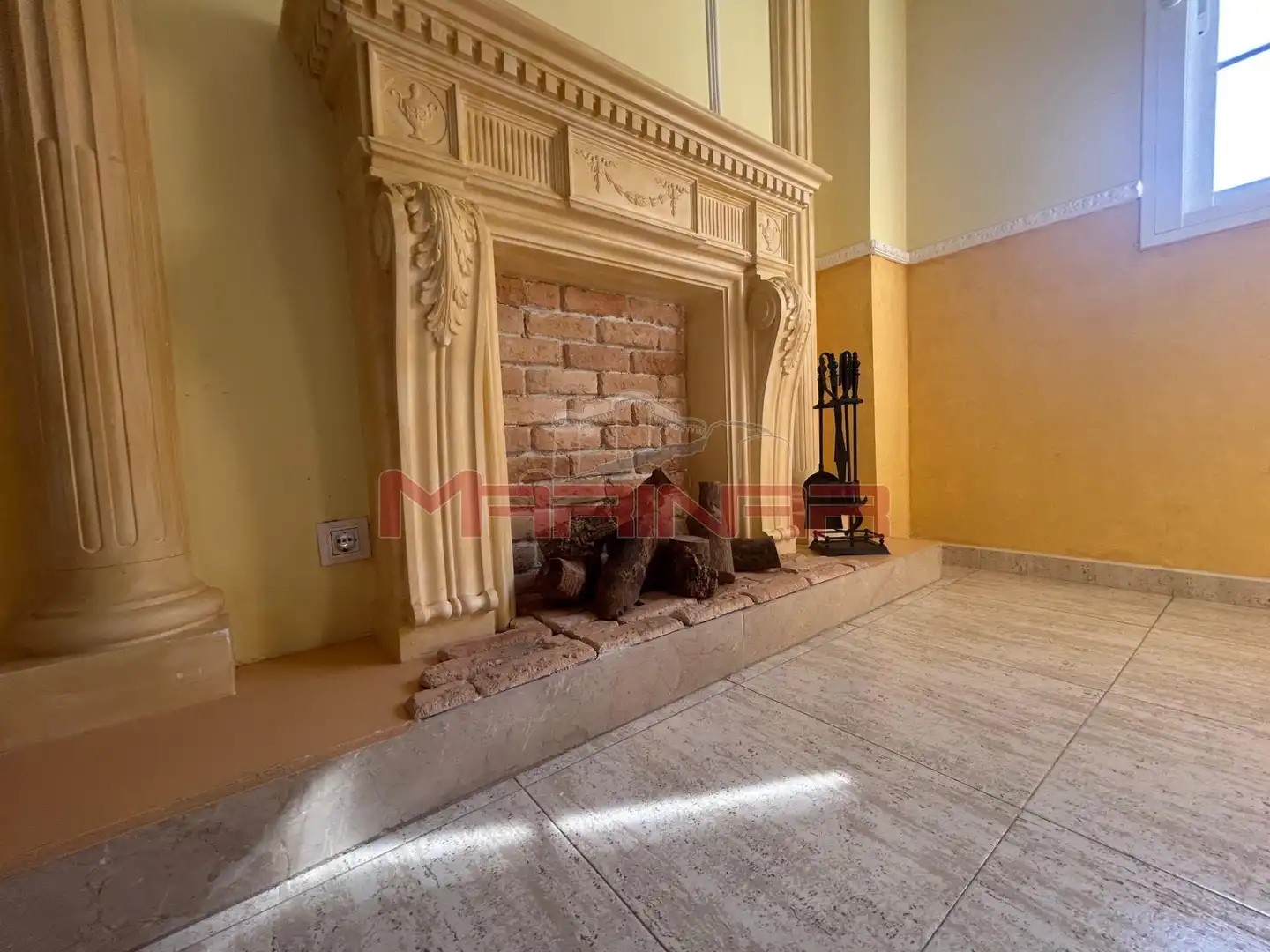 Sala d'estar de Casa adosada en venda en Seseña amb Aire condicionat, Calefacció i Jardí privat