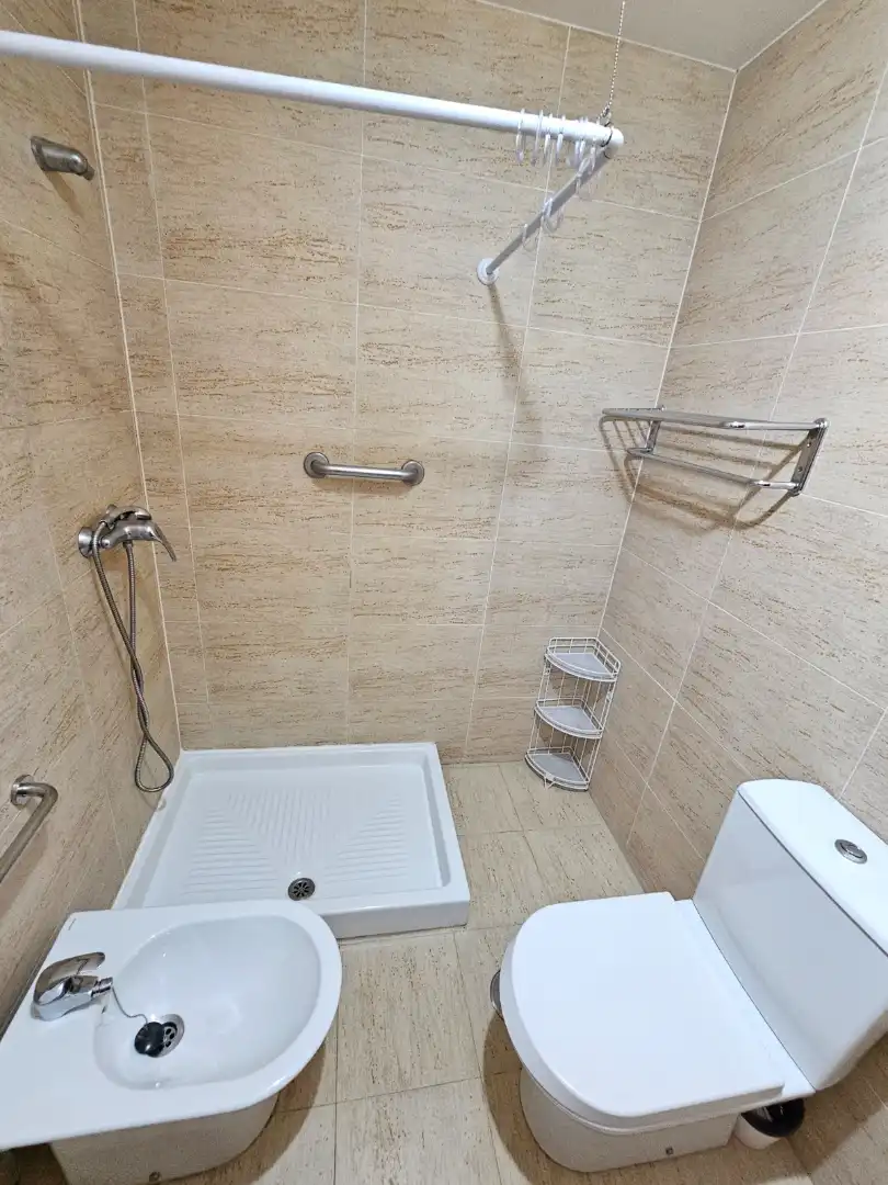 Baño de Ático en venta en Armilla con Aire acondicionado, Calefacción y Parquet