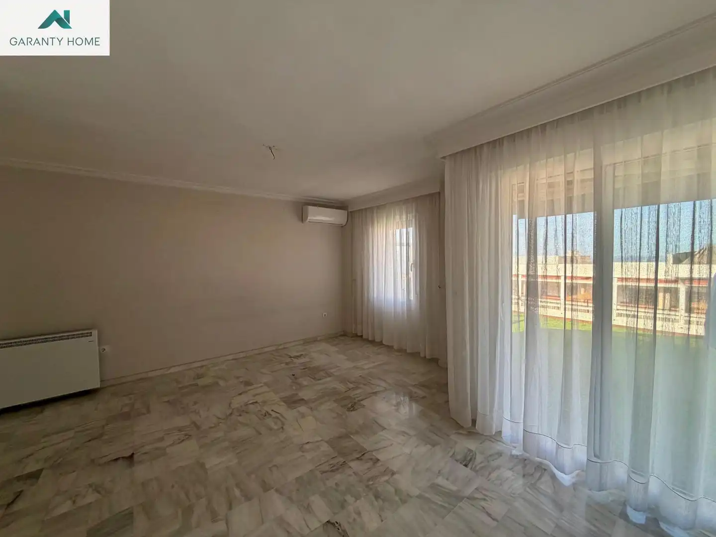 Habitación de Dúplex en venta en Rincón de la Victoria con Aire acondicionado, Calefacción y Terraza