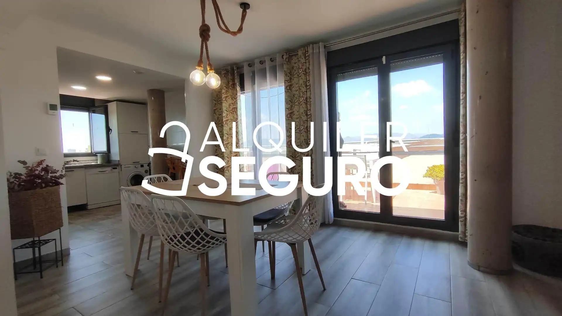 Dachboden zur Miete in Sagunto / Sagunt mit Klimaanlage, Terrasse und Abstellraum