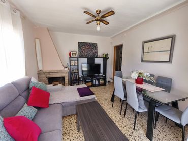 Apartament amb balcó en venda a Avinguda del Mar 66A