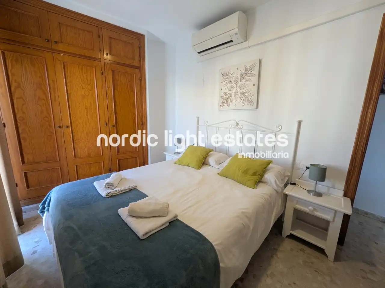 Habitación de Piso de alquiler en Nerja con Terraza