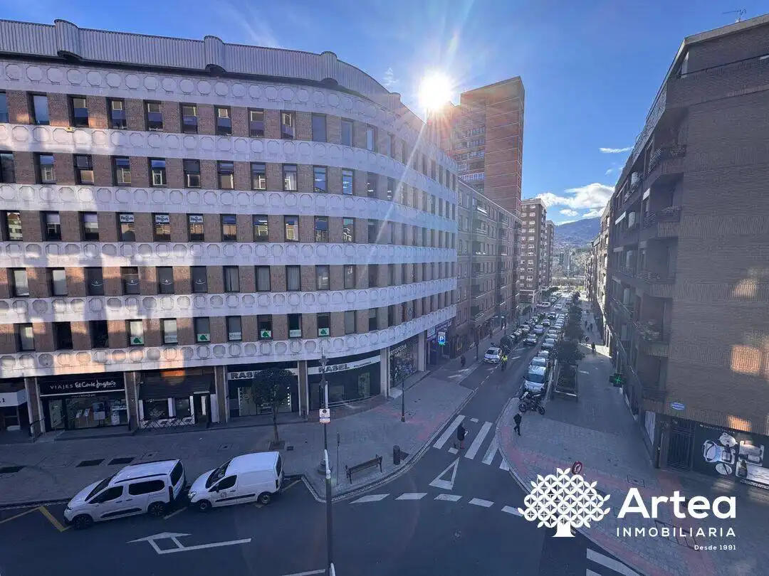 Oficina amb ascensor en venda a Agirre Lehendakariaren Etorbidea, imagen 2