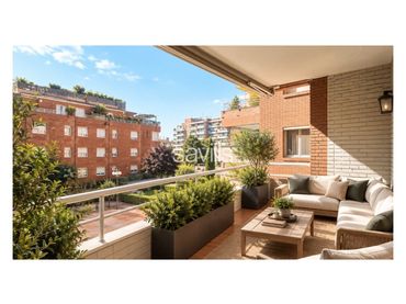 Appartement compact avec balcon à vendre à Sarrià - Sant Gervasi