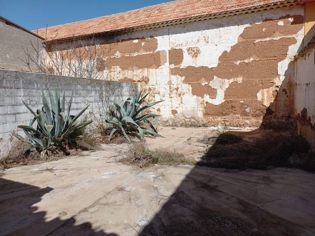 Casa adosada en Venta en Calle Triunfo en Pedro Muñoz