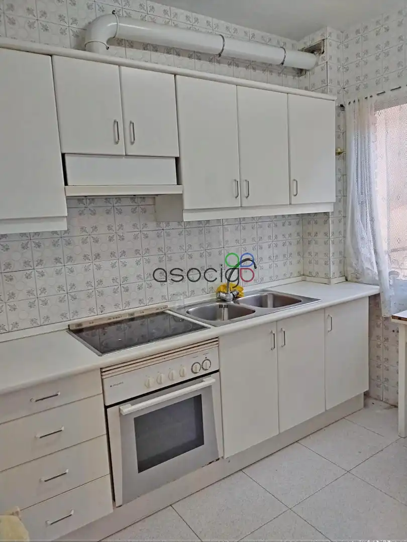 Cocina de Piso en venta en Yunquera de Henares con Calefacción y Terraza