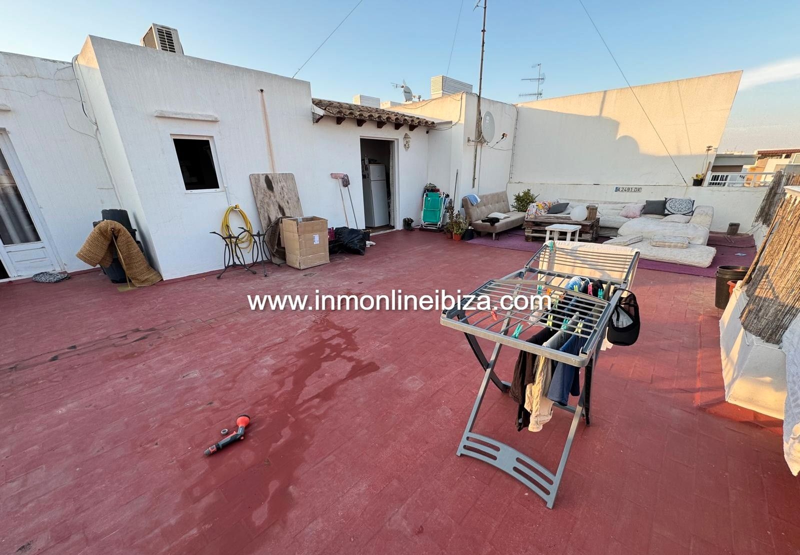 Vista exterior de Ático en venta en Santa Eulària des Riu con Terraza
