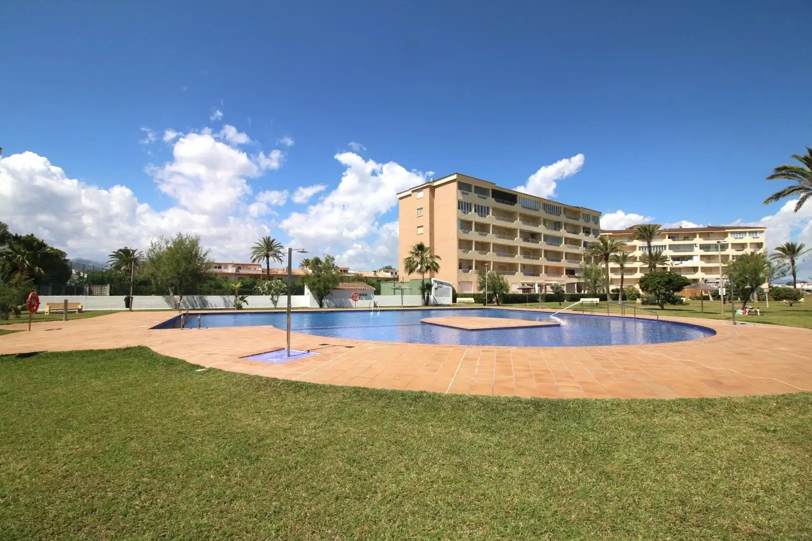 Piscina de Apartament en venda en Dénia amb Jardí privat, Terrassa i Traster