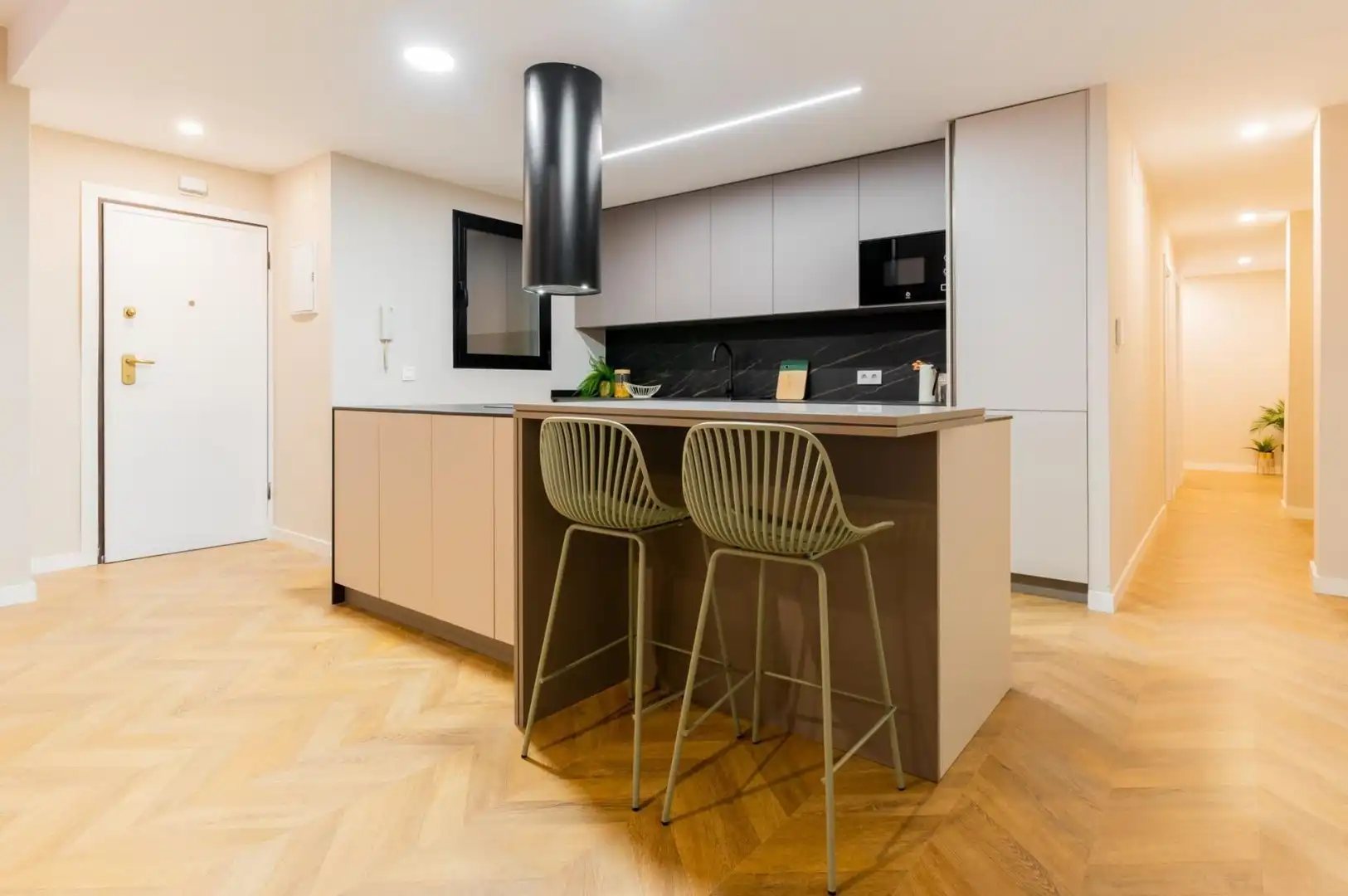 Kitchen of Flat for rent in Valencia  with Air Conditioner, Heating and Storage room
